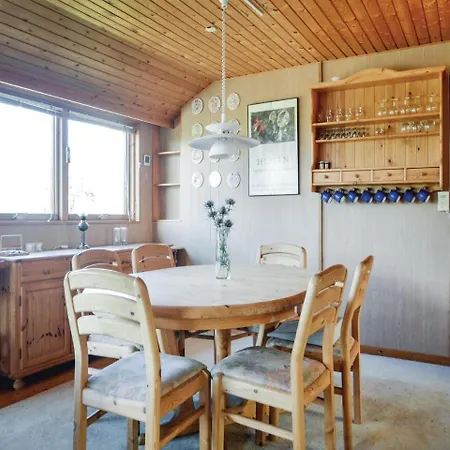 Three-bedroom Holiday In Farso
